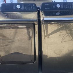 SAMSUNG BLACK TOP LOAD WASHER AND GAS DRYER SET