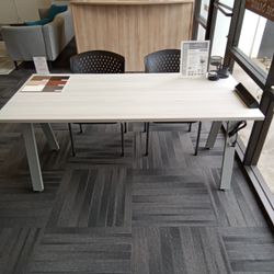 Office Desk | Modern