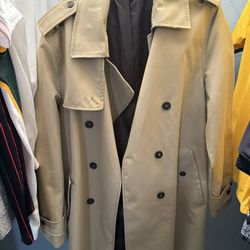 Water-repellent Trench Coat with belt