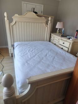 Queen bed