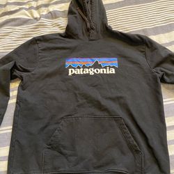 Black Patagonia Hoodies