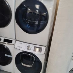 Samsung Front Load Washer And Stackable Gas Dryer Set 