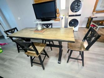 Dinning table 4 chairs