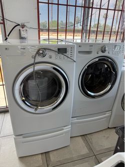 Lg front load washer and gas dryer set