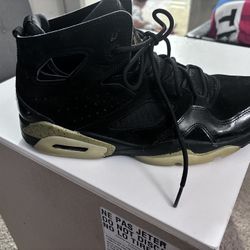 Size 10 Make Me Offer 