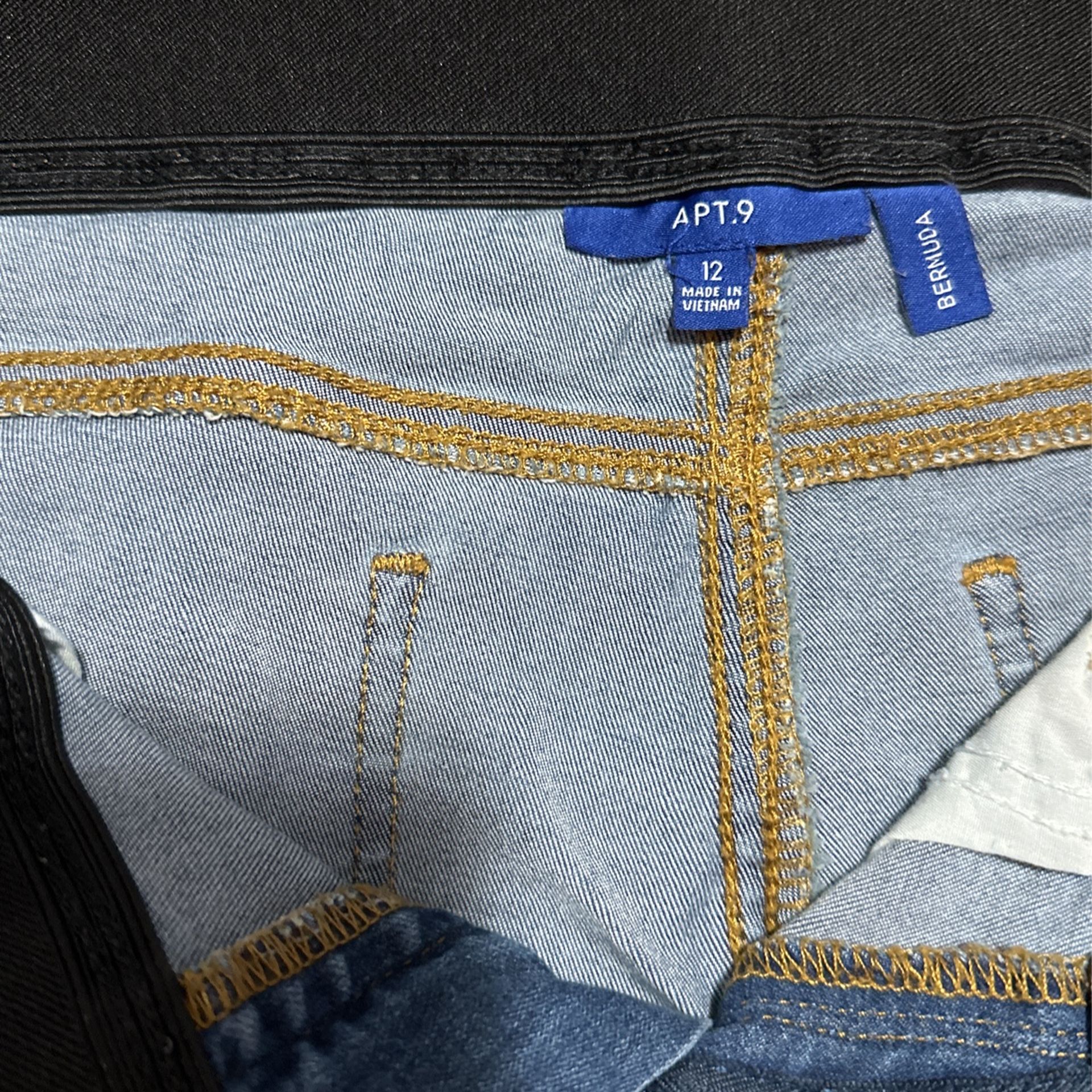APT.9 BERMUDA SHORTS Size 12