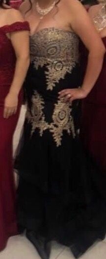 Formal Black Gold Sequins with Ruffles At The Bottom 👗