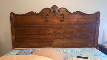 Cal king Oak bedroom 5 piece sat