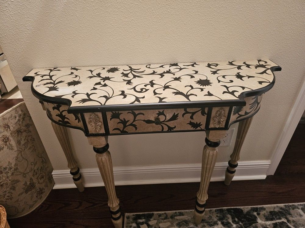 Console/entry Table