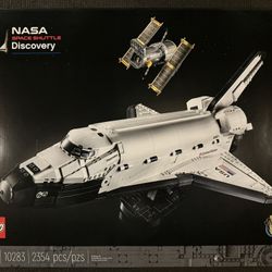 Space Shuttle Discovery 
