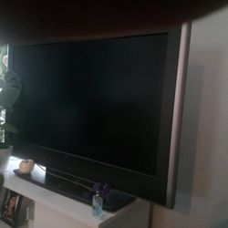 37" TV 