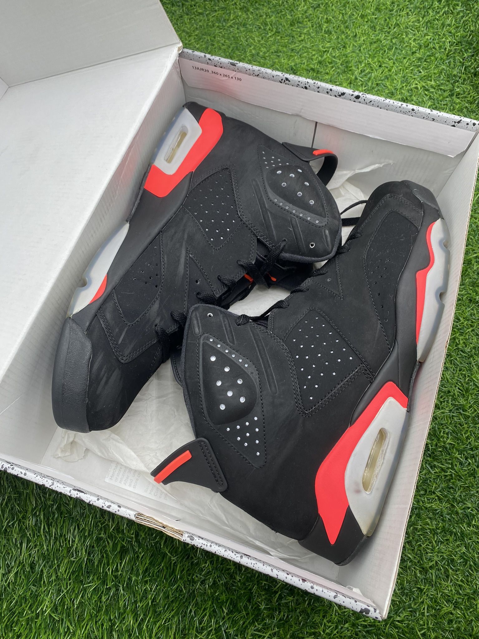 Jordan 6 “Infrared” Size 13M