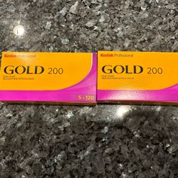 Kodak Gold 200 - 120 Film Format 