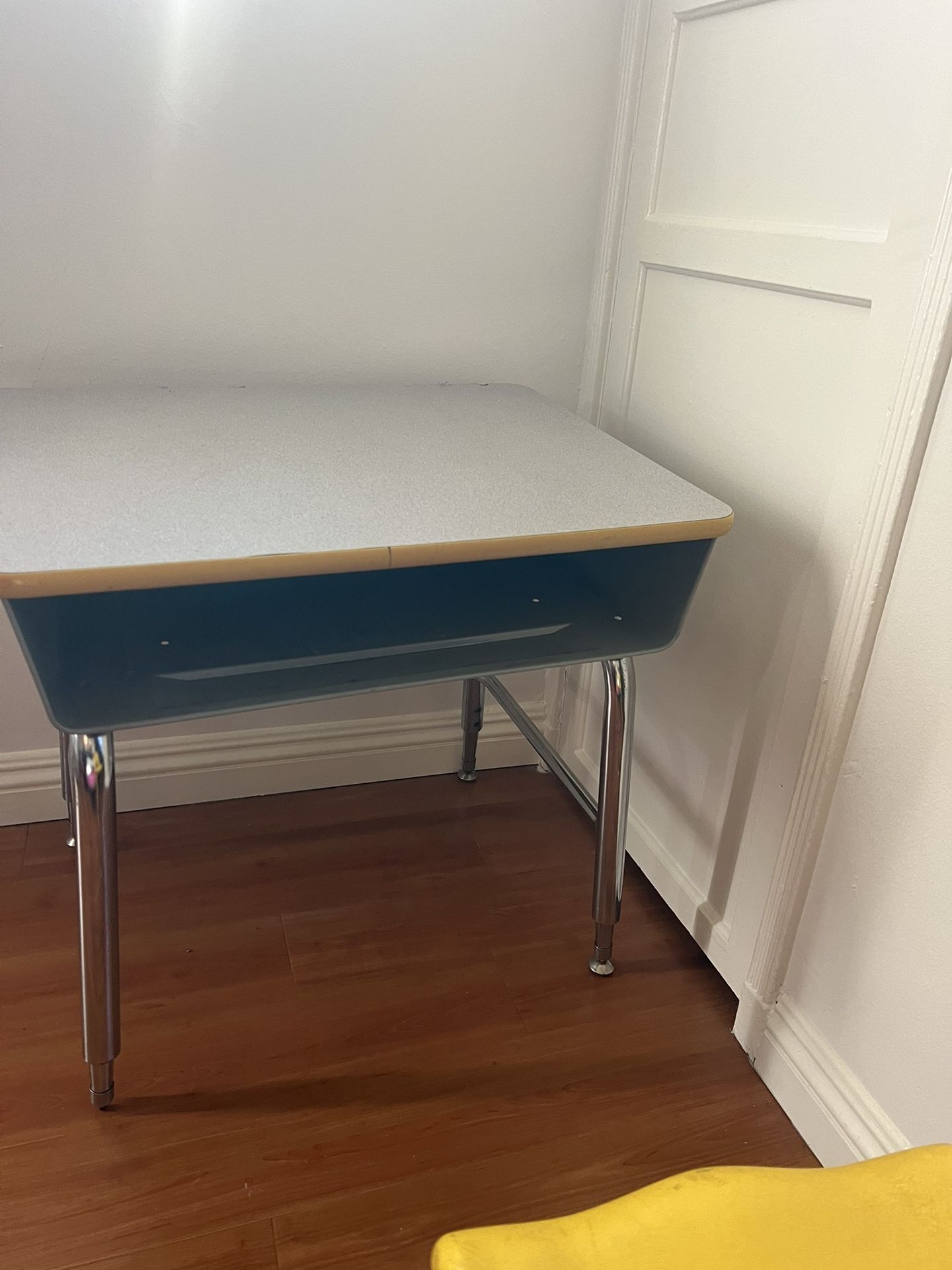 Children Desk With Chair 