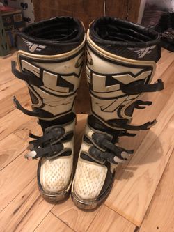 Fly racing boots