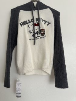 women’s sweater size:S