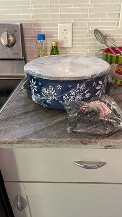 Electric skillet