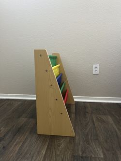 Kids Book Case