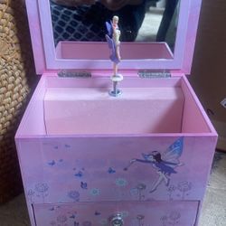 Girls Musical Jewelry Box