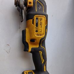 Dewalt Multi-tool Only Tool No Battery 