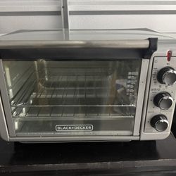 Black and Decker Convection Countertop Oven TO3000G