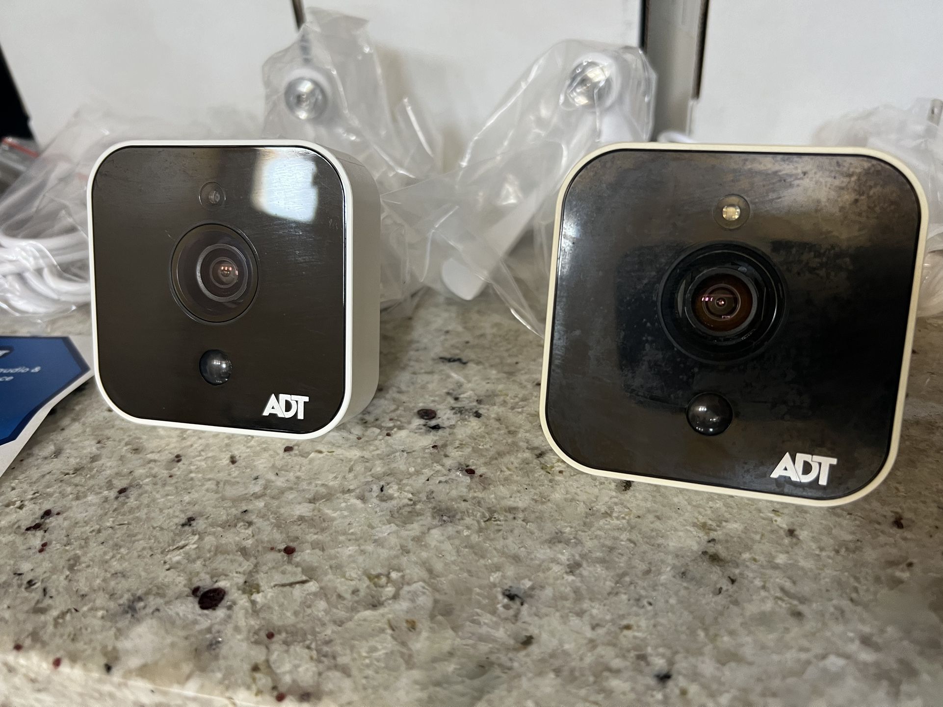 ADT OC845 Outdoor Security Camera