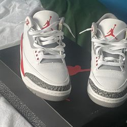 2022 Jordan 3 Retro ‘Fire Red’ Men’s Size 8 $100