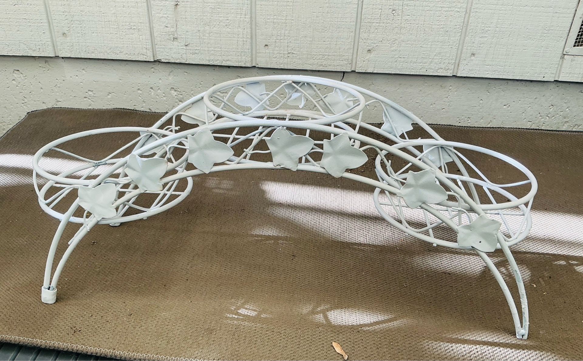 Metal Plant Stand for African Violets/ 3 pot spaces
