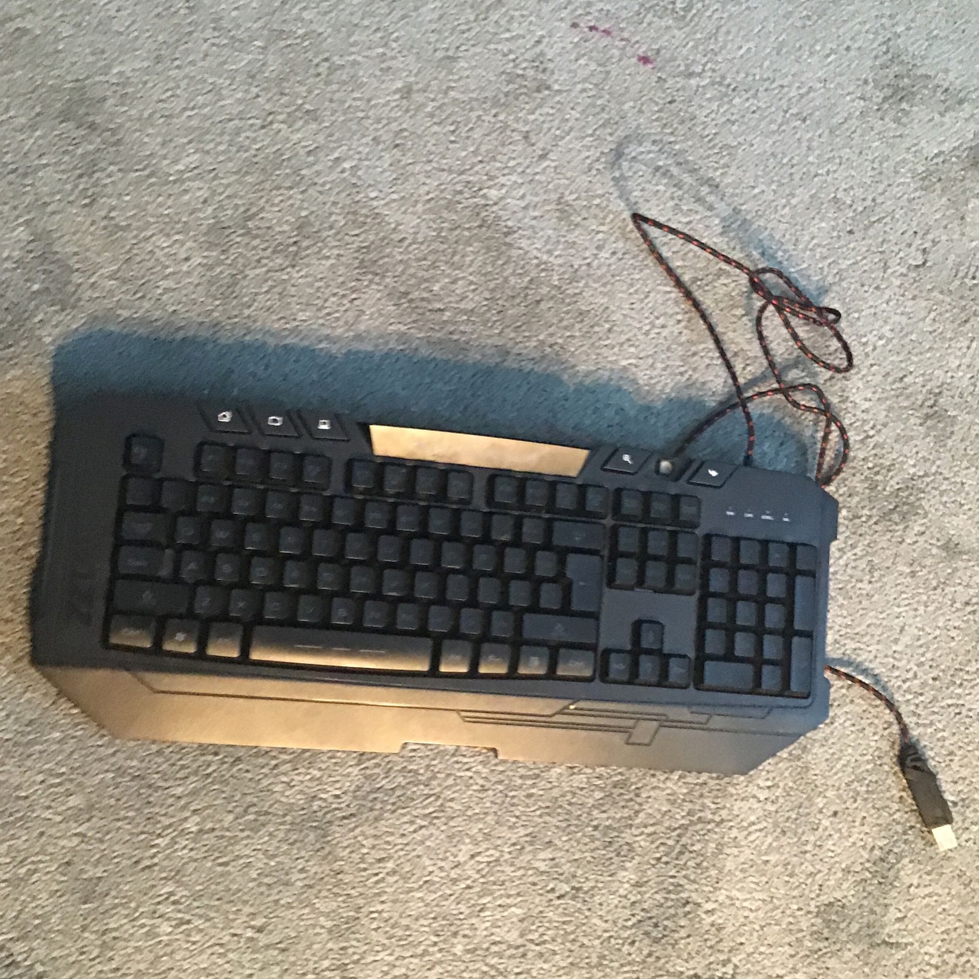 100% Gameing Keyboard In Good Condition Missing A Key