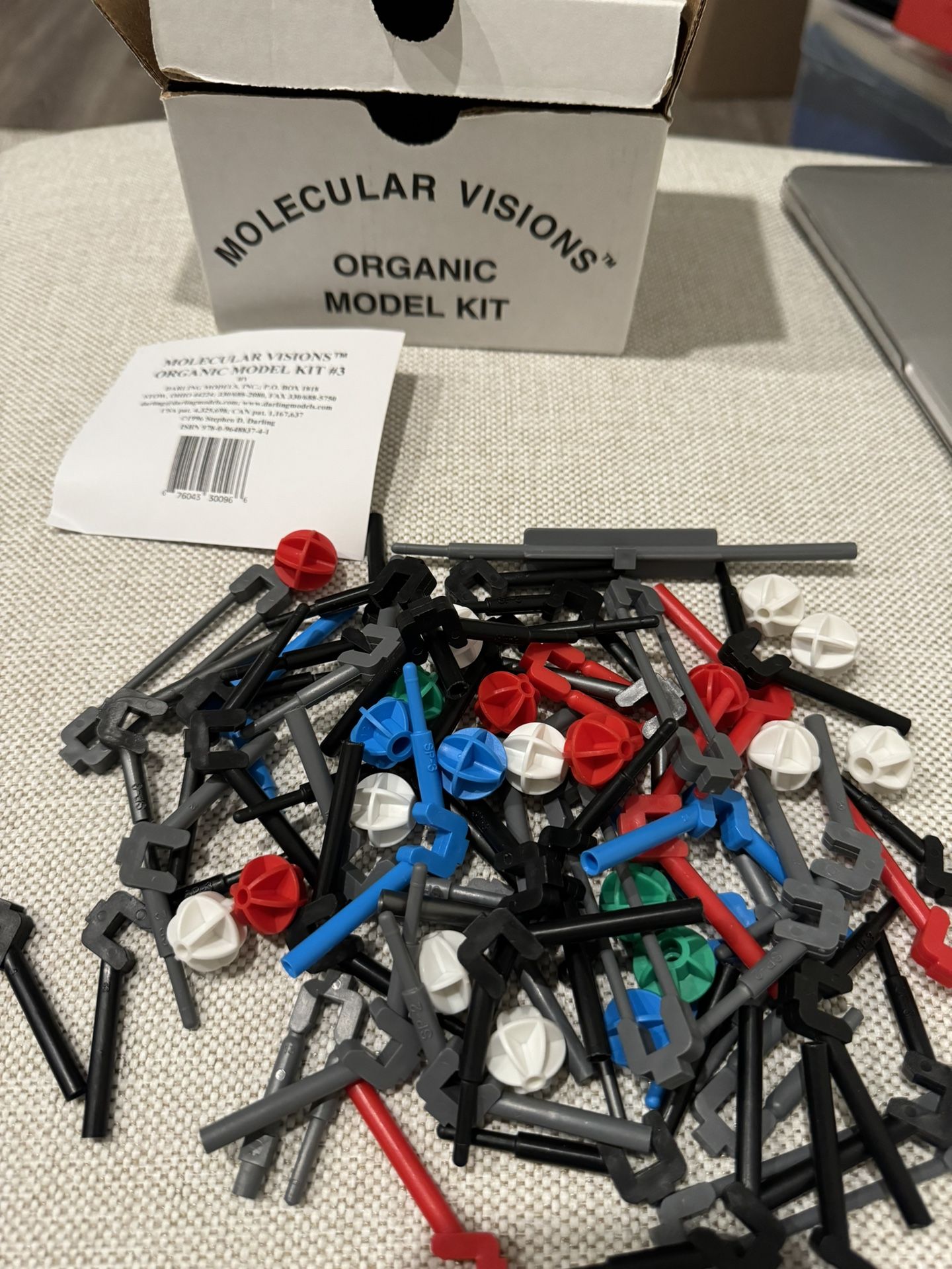 Molecular Visions - The Flexible Molecular Model Kit by Darling Models