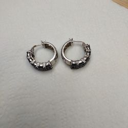 Sapphire And Silver Earning