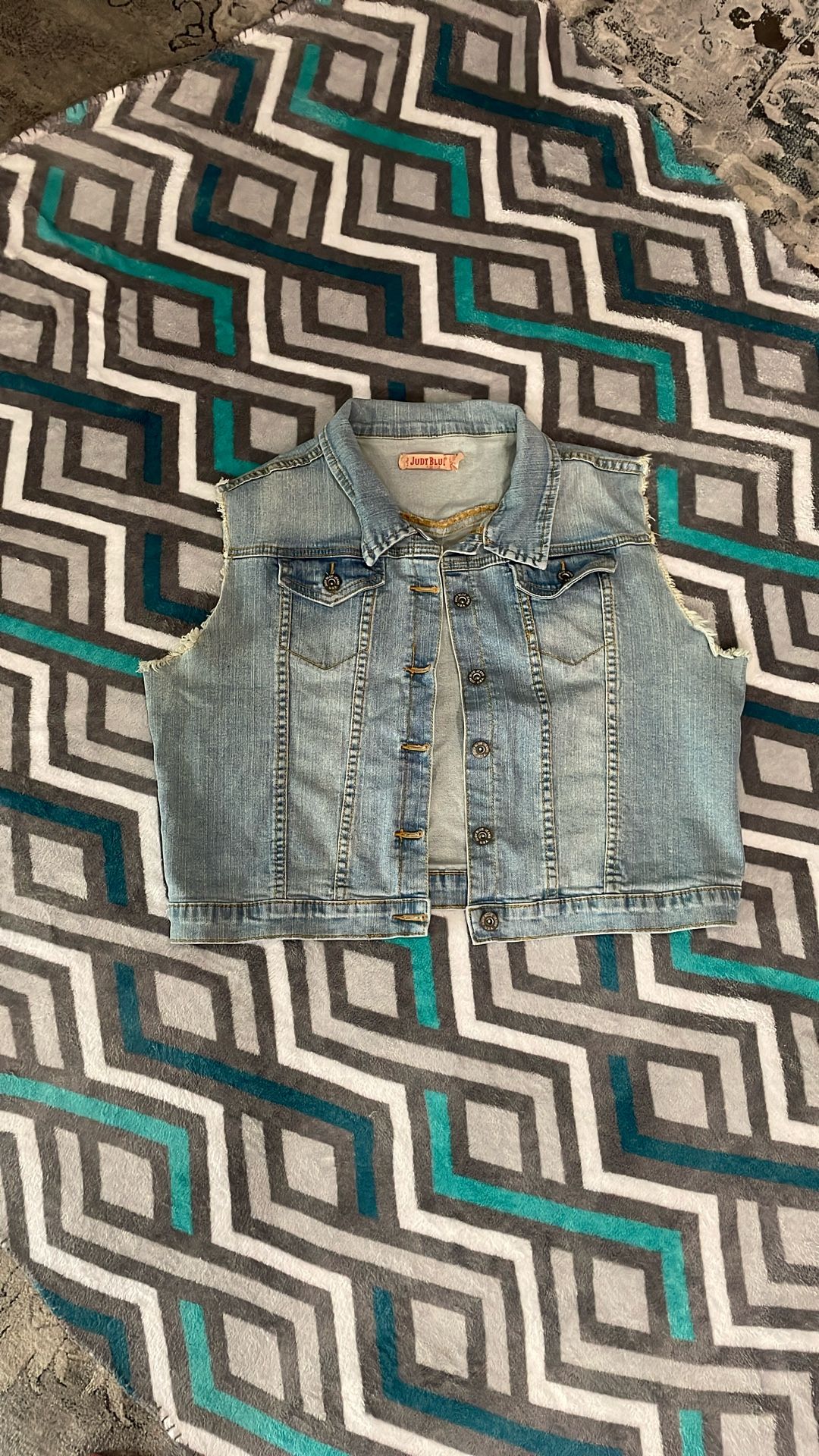 Women’s Jean Vest