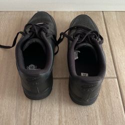 Nike AF1. Black.  Size 9   Men