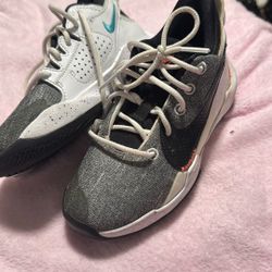 Nike Zoom Freak 2 Demon Kids Size 1.6