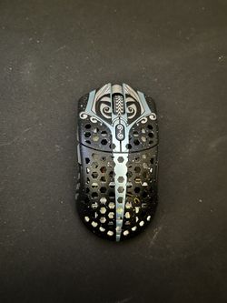 Finalmouse Starlight 12 Phantom (SMALL)
