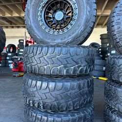 🚘🚨NEW LOCK RIMS and used tires toyo open country