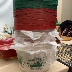 Lots Of Brand New Treat  Containers! $1 Each Or 6 For $5 