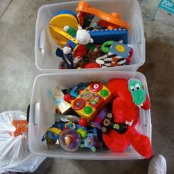 Assorted Toys/Stuffed Animals 