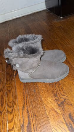 Ugg boots size 8