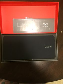 Universal mobile keyboard