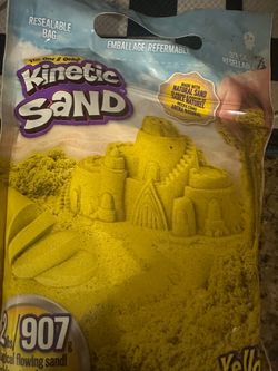 NEW sealed package kinetic sand yellow 2lbs