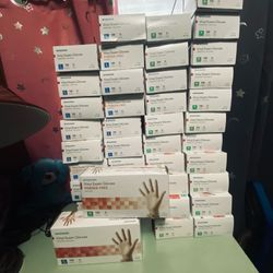 😍😍😍15 boxes for 100!!!👏—single boxes of each size- each box has 100 single gloves--medical grade powder free  gloves. —Guantes grado médico—(each 