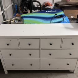 White IKEA HEMNES 8 Drawer Dresser