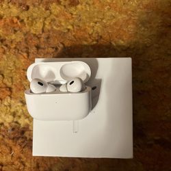 Apple AirPods Pro 2nd Generation with MagSafe Wireless Charging Case (USB‑C)...