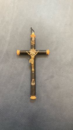 Very old Antique Catholic German Bavaria late 1800’s cross Sunburst & skull and bones unique to Bavarian church 6”x3”