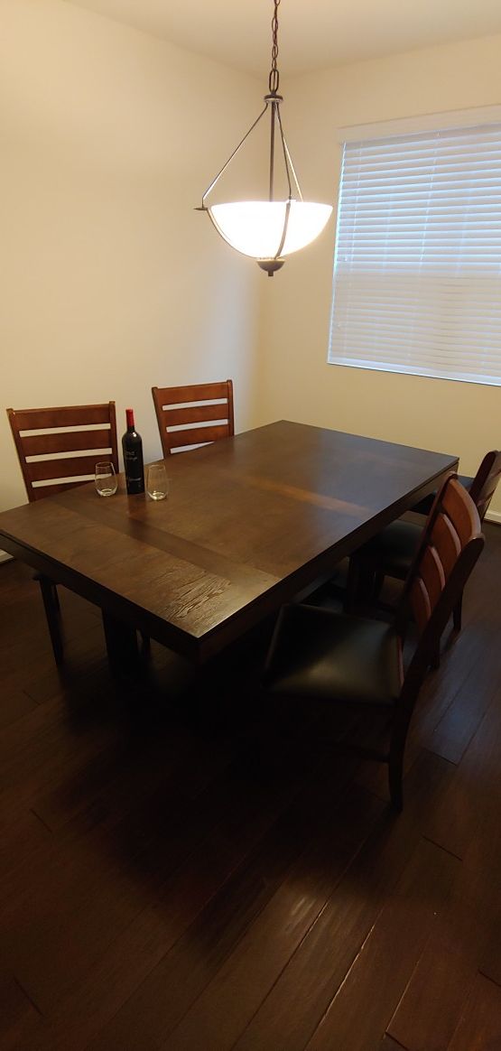 Dining Room Table And Chairs 72 X42 For In Durham Nc Offerup