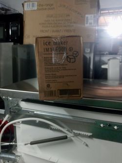 Ice maker 