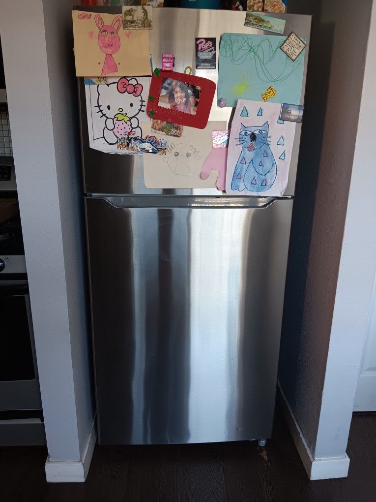 Refrigerator