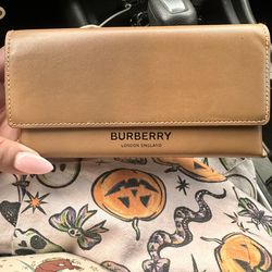 Burberry sunglasses