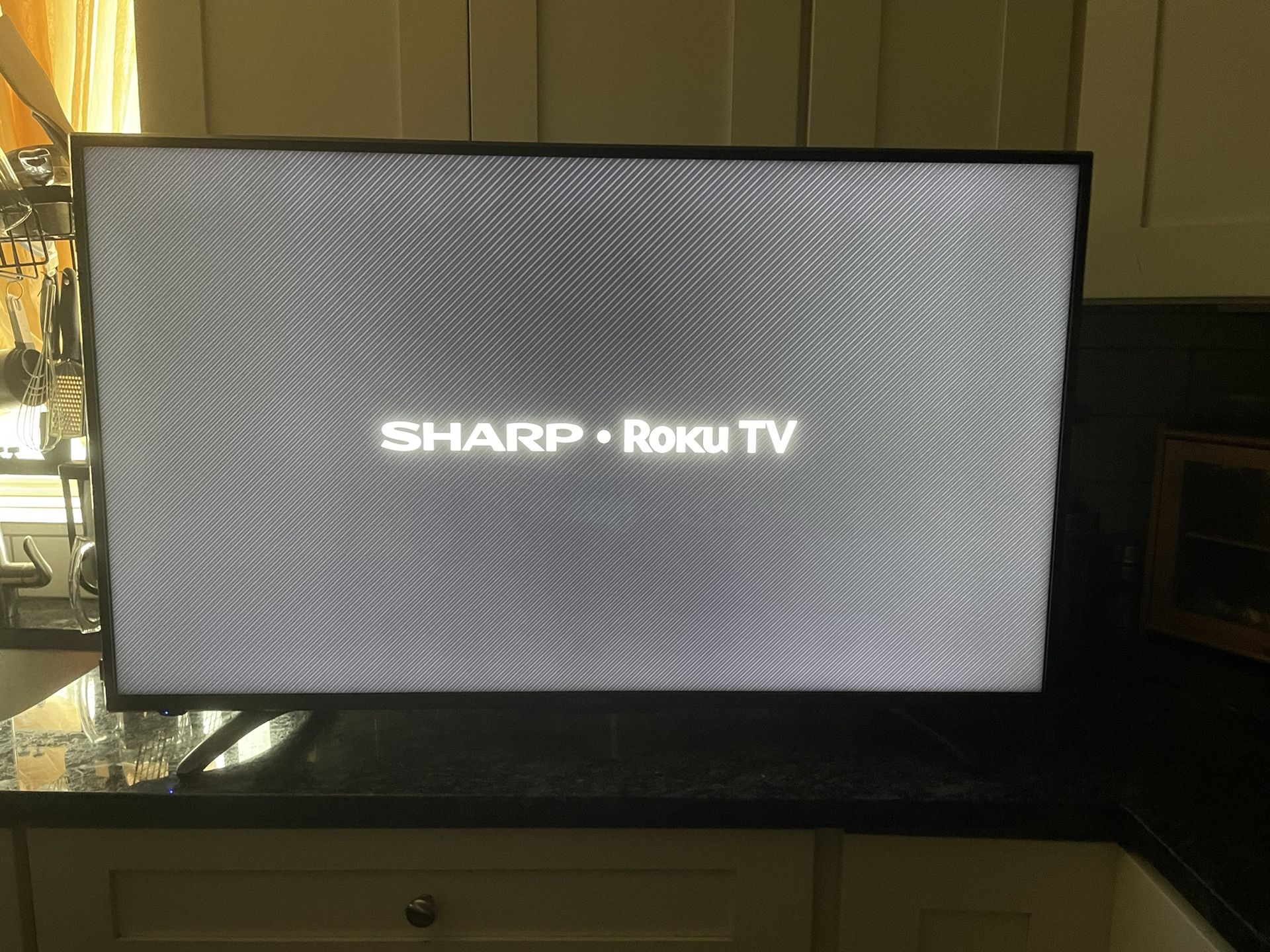 Sharp 43" Roku LCD TV Model LC-43LBU591U REV.A